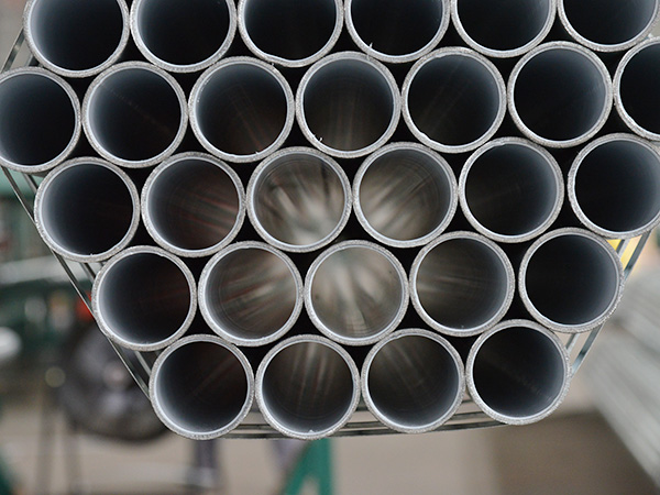 STEEL-PLASTIC COMPOSITES PIPE